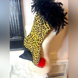 Stocking 🎄🎅🏼VINTAGE Oi San Francisco Leopard and Feather Stocking